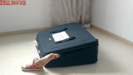 b14nucikqnq.jpg