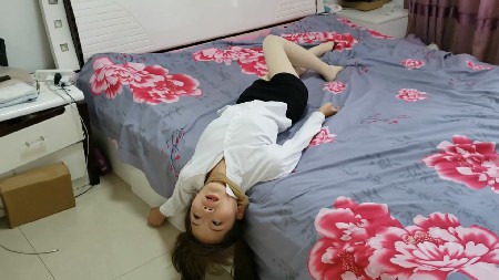 1dtgmoyochr.jpg