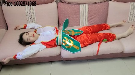 zxzq1fj2lk0.jpg