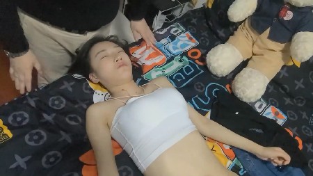 044212uoh8063c0990rzk9.jpg